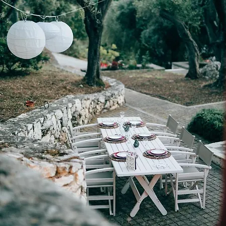 La Casa Rossa Villa *