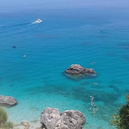 La Casa Rossa Villa Áyios Nikítas