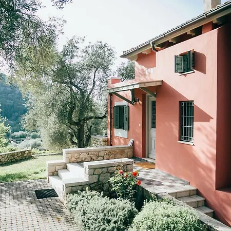 La Casa Rossa Villa Agios Nikitas