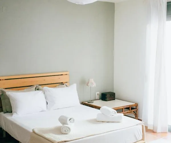 La Casa Rossa Áyios Nikítas